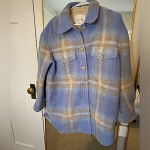 Wilfred Aritzia oversized fleece jacket/shirt. Size small. Great condition.